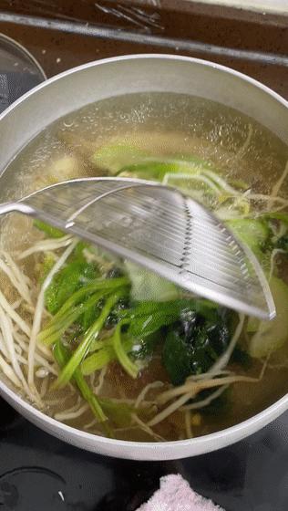 整个朋友圈都在刷《动森》，而我却爱上了在厨房刷锅