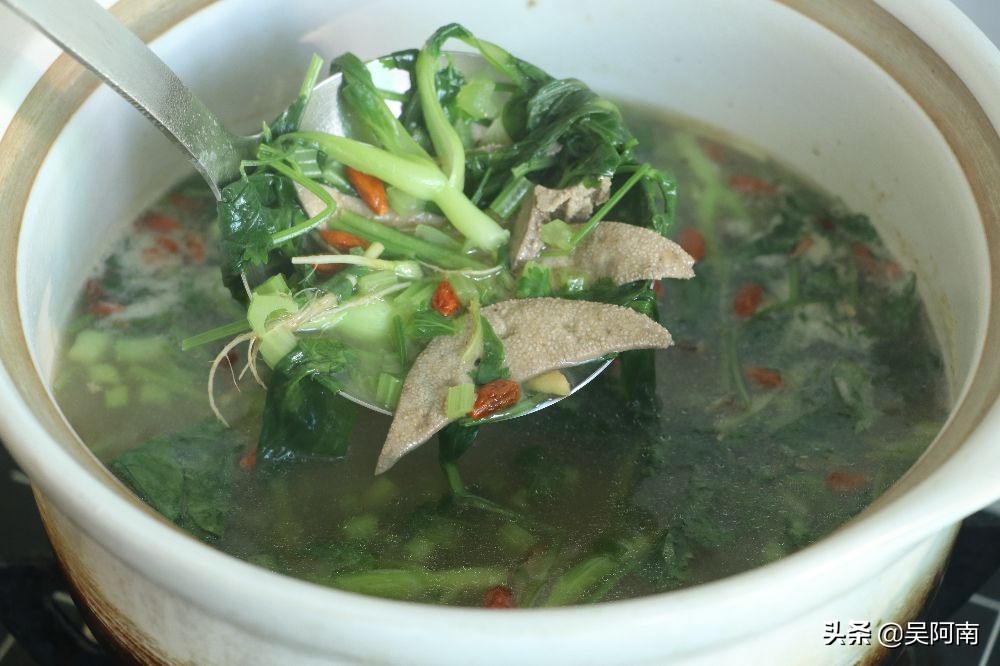 正宗猪肝汤的做法家常,猪肝汤怎么做才滑嫩