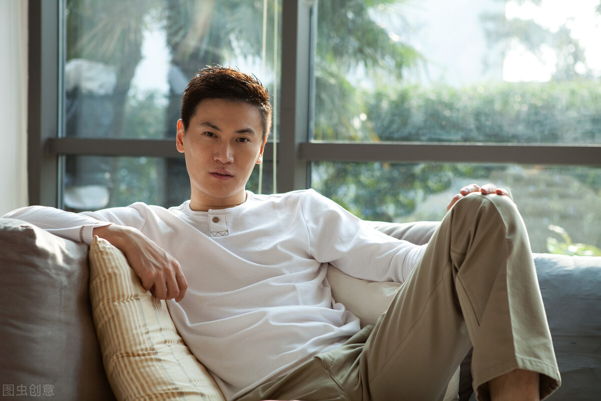 婚后如何驯服一个男人,如何惩罚婚后夜不归宿的男人