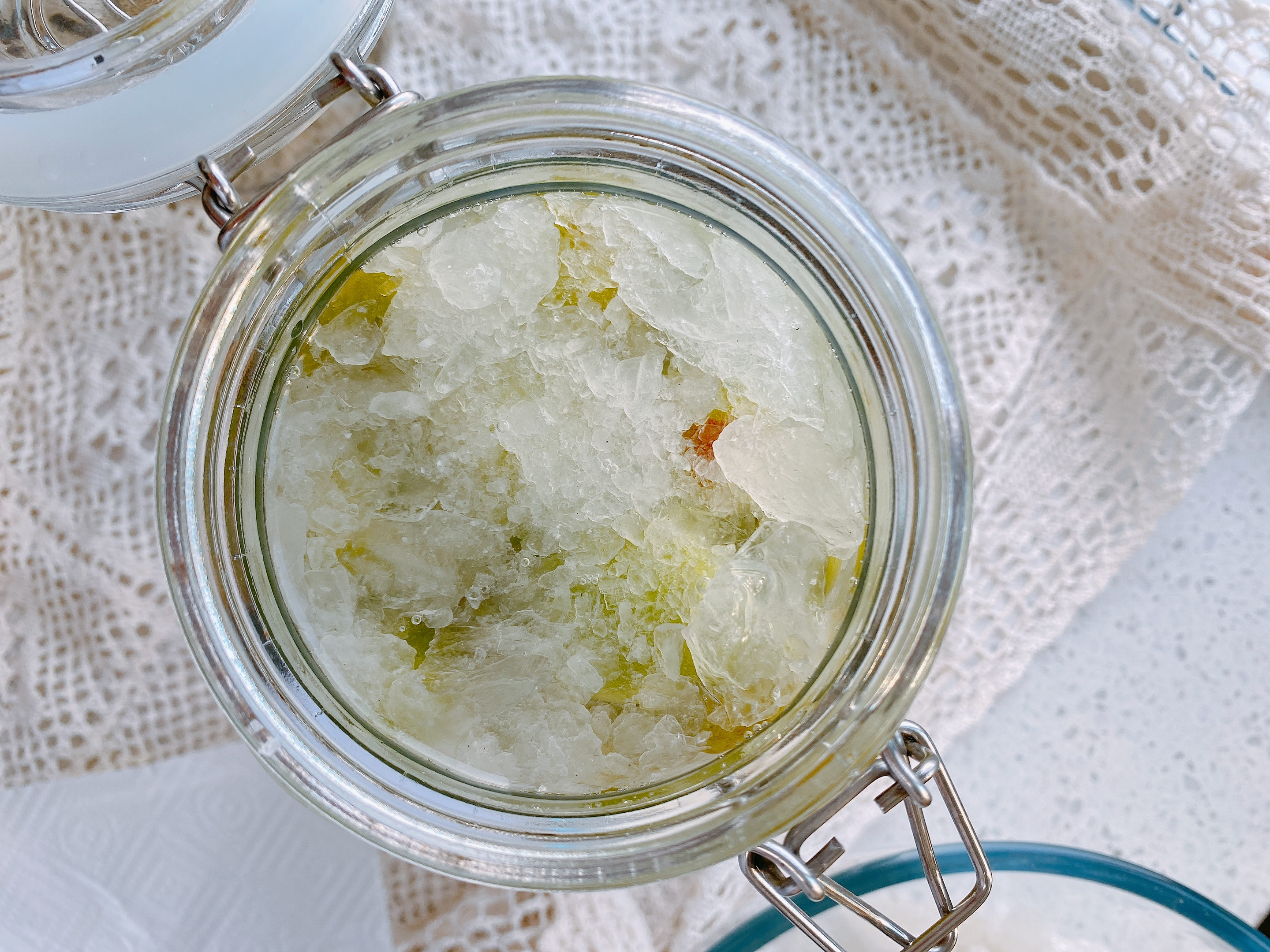 青梅酒最好选什么白酒,青梅酒喝起来口感和白酒一样