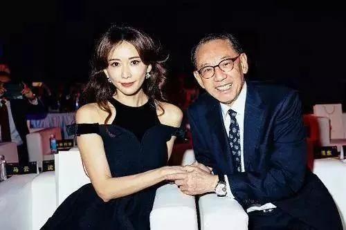 为什么香港富豪们都相信风水大师,香港富豪为什么信风水