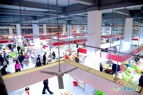 农贸市场升级市民买菜好舒心,农贸市场大变身菜篮子逛出幸福感