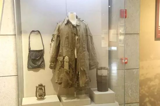 元帅的徽章啥样,老红军勋章大全