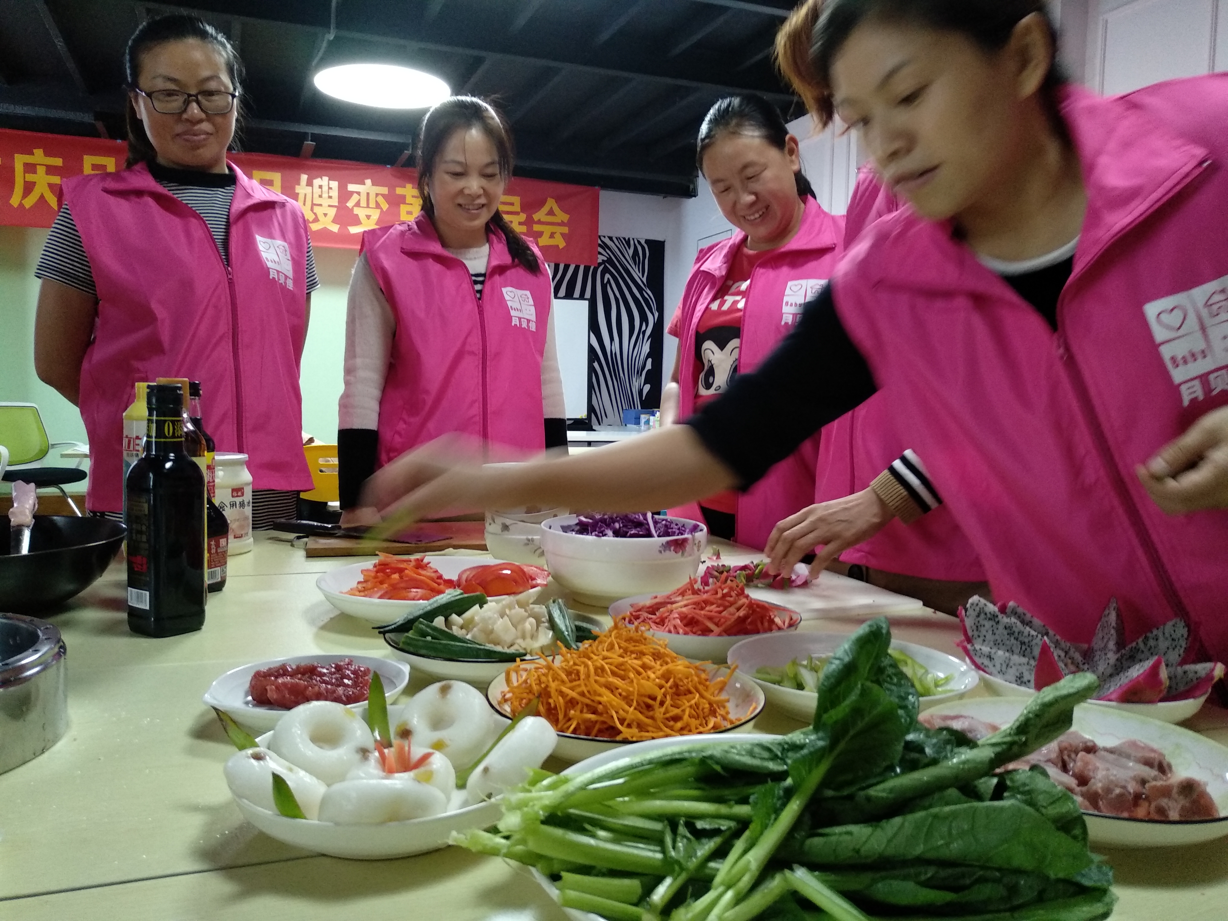 月嫂培训班重庆哪里学,重庆月嫂公司十大排名