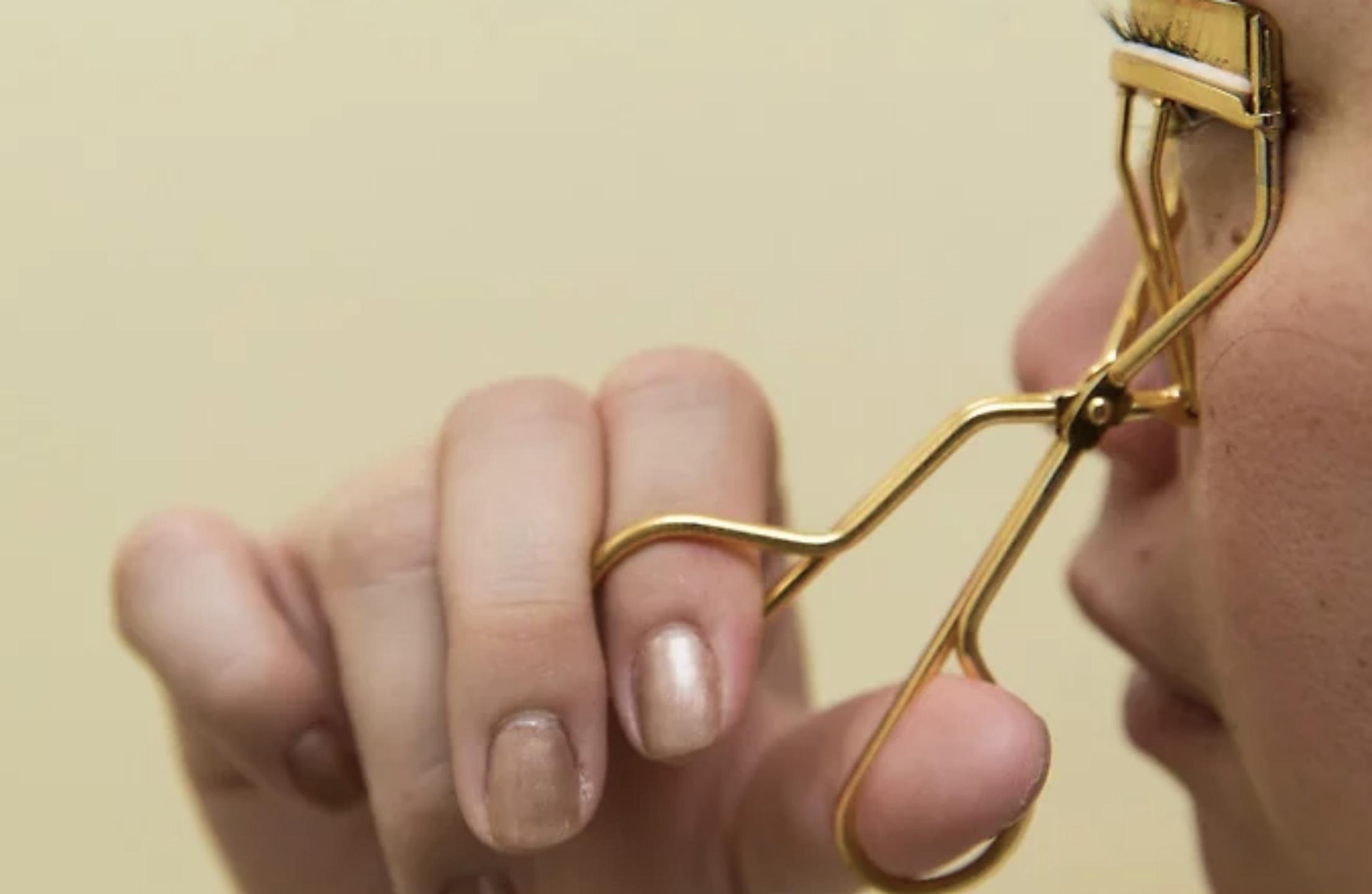 水灵灵的眼睛怎么养的,如何养成纯天然大眼睛