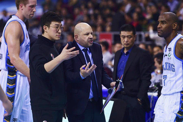 苦坐两年板凳，黑人中锋迎来爆发，他会成为北京“第三外援”？