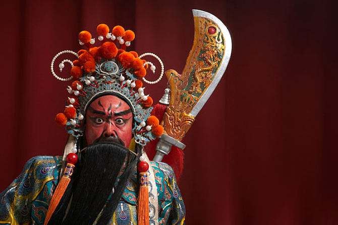 财神爷有多少人供奉现在,家里供的财神爷好几年没灵验了