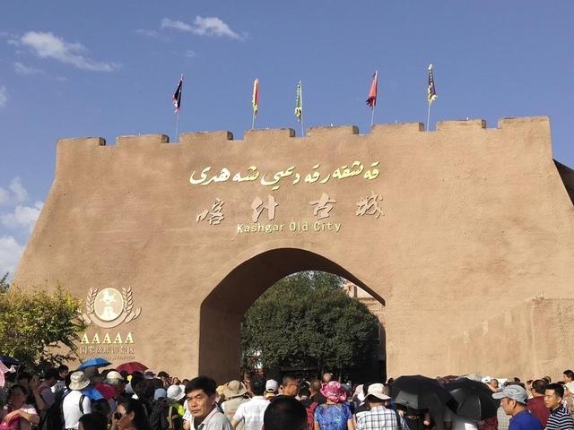 第一次去新疆玩南疆还是北疆合适,去南疆还是南北疆一起去