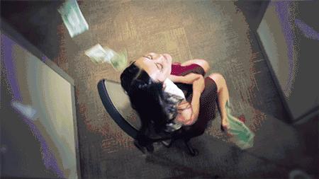 ​二胎宝妈靠搬运视频，7天赚了60000：闷声发财的人