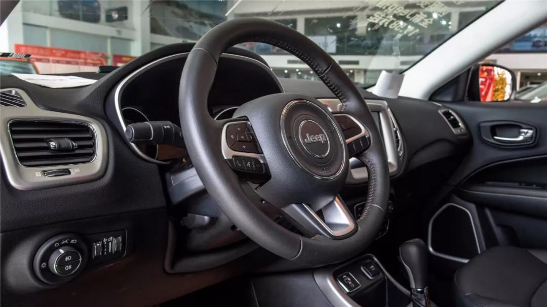 21款广汽菲克jeep指南者试驾,广汽菲克jeep17款指南者