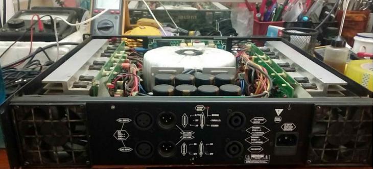 雅马哈功放机不开机故障维修,维修一台不开机专业功放机