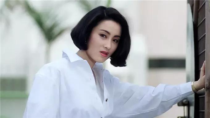 逃学威龙个人简介,逃学威龙梁小龙