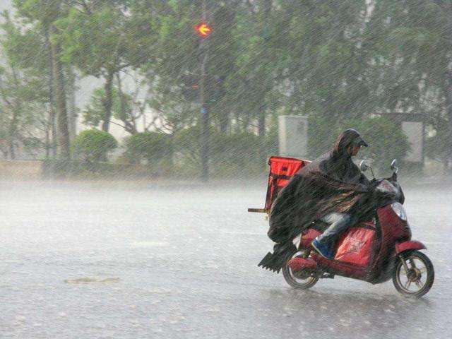 送餐的骆驼祥子,骑手骆驼祥子