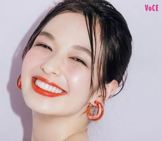 哇哦！这位“日杂美妆一姐”原来已经是当妈的人了？