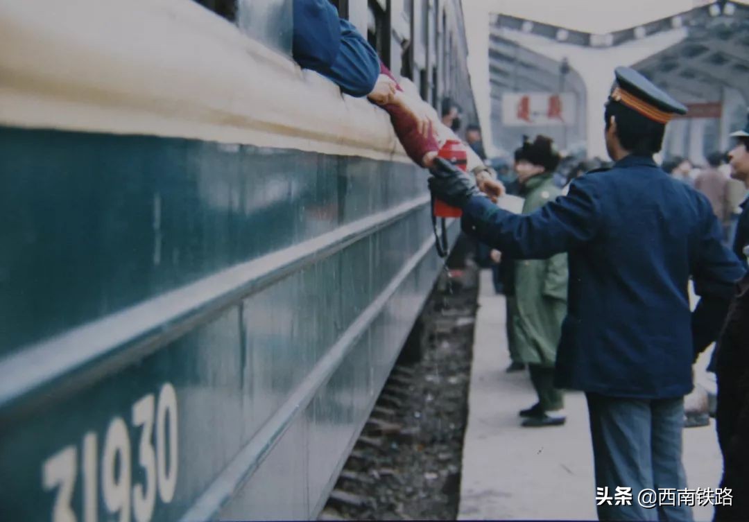 遵义西高铁站停运了吗,遵义西站停运了吗