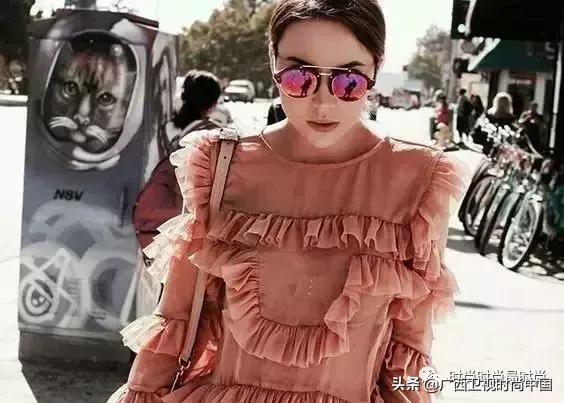 荷叶边显瘦又洋气,荷叶边的搭配技巧