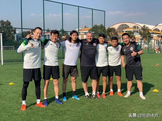 天山雪豹降薪吗,新疆天山雪豹足球队降级