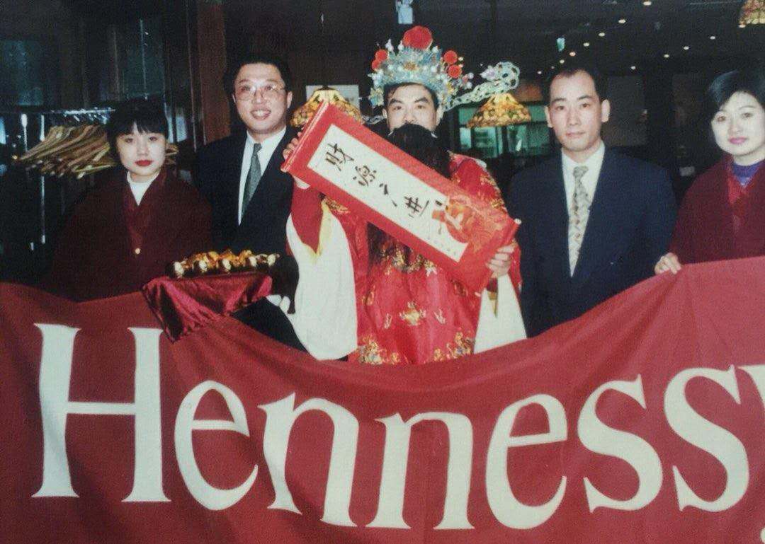 天津夜生活玩什么好,天津酒吧夜生活实拍