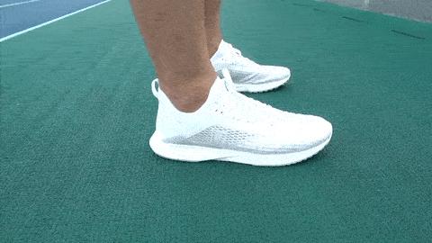 李宁超轻17和超轻16区别,李宁超轻17和赤兔哪个好