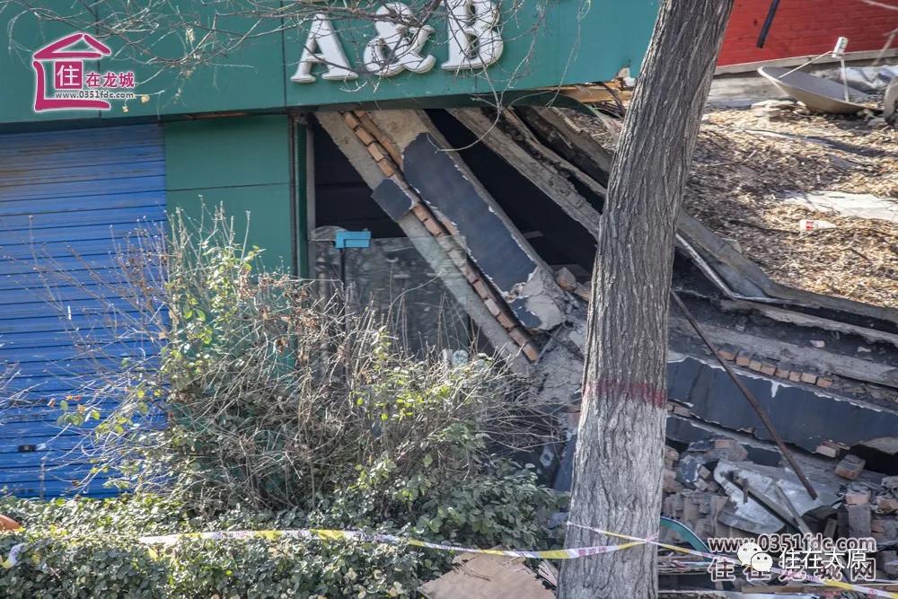 解放路改造两个半月完工过半,解放路进行了几次改造