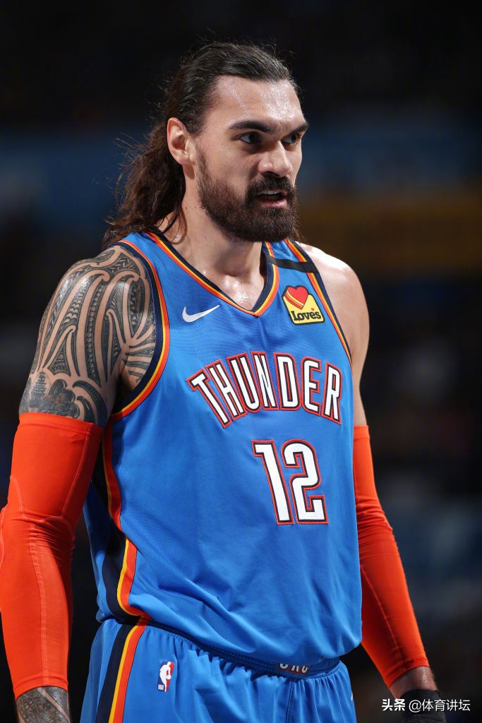 雷霆三巨头亚当斯,雷霆三大巨头亚当斯