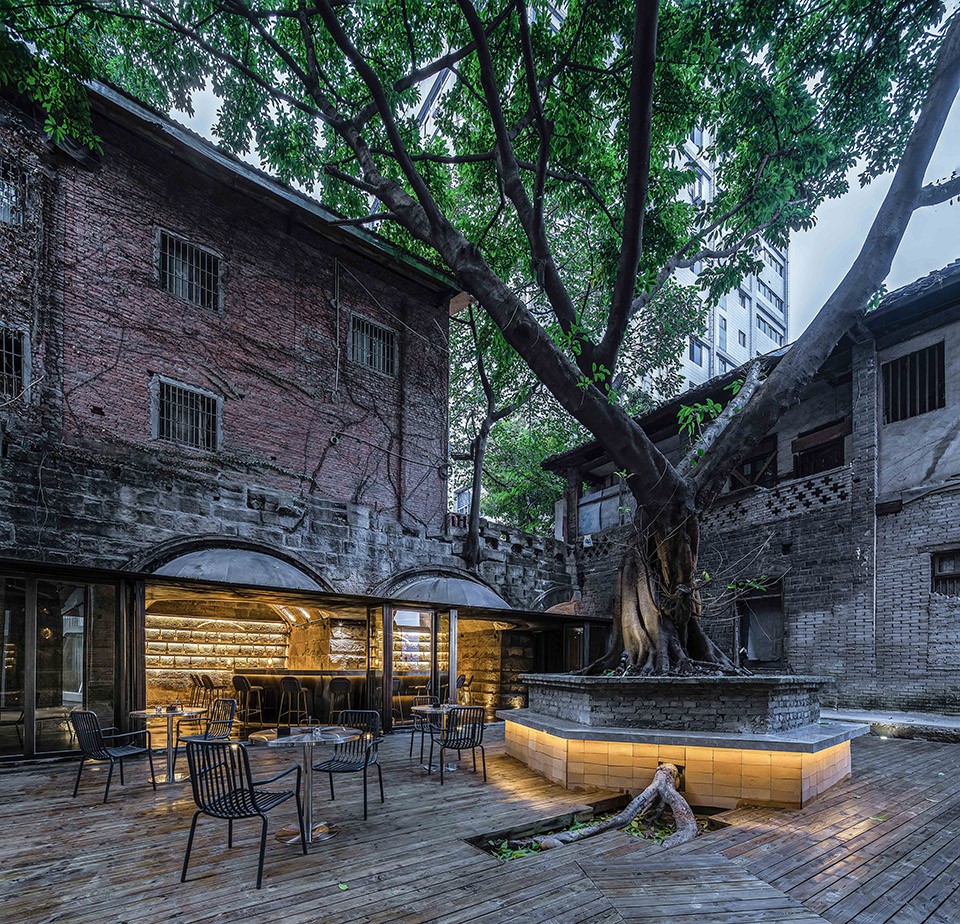 重庆“几许町”酒吧/青·微舍工作室