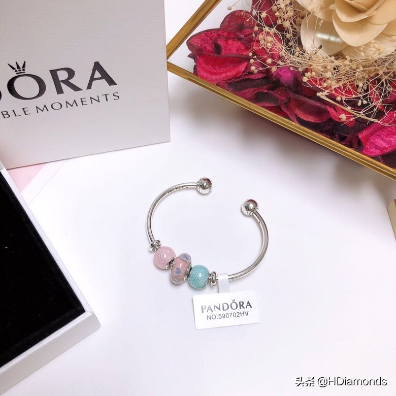 天然潘多拉怎么搭配好看,潘多拉背景和什么色搭配好看