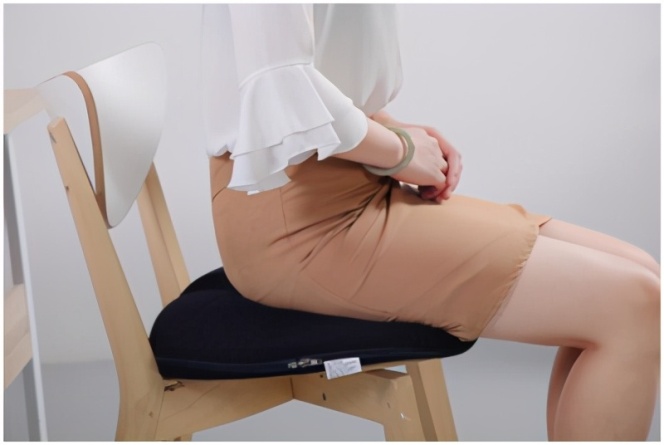 别人坐过的热板凳凉了能坐吗,别人坐过的热凳子会传染病吗