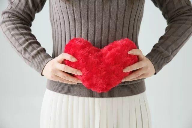 这些危险符号女生一定要看,不能忽视的10个身体信号