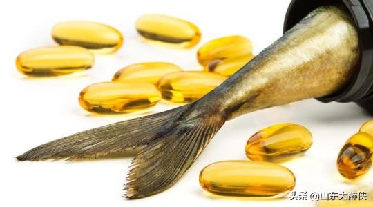 鱼油老年保健品作用,中老年深海鱼油功效