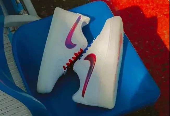 刚认识的女朋友情人节送什么礼物,情人节送四十多岁女朋友什么礼物