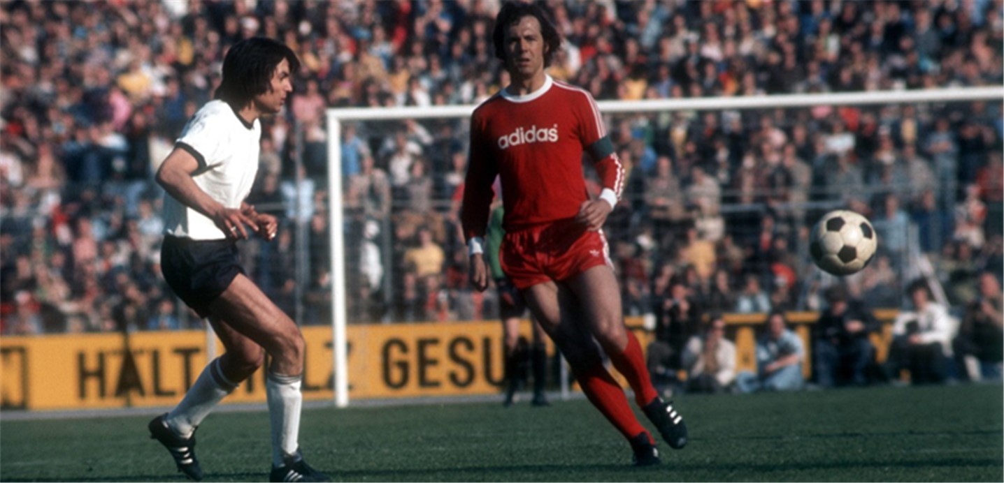 足坛经典名场面贝肯鲍尔,足坛最伟大的球星