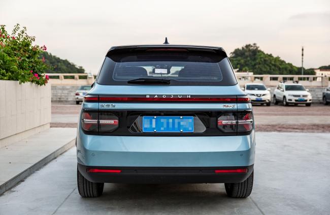 选车看品牌还是看配置,选车看什么价格