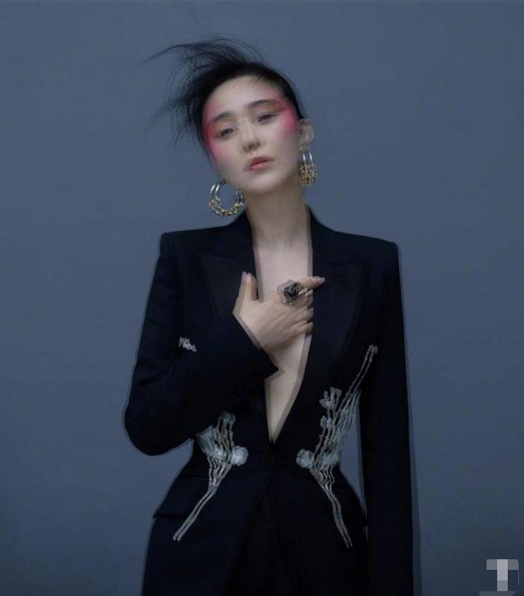 范冰冰高清深v礼服写真,范冰冰深v礼服写真