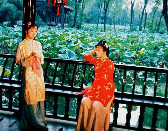 红楼梦薛宝钗是真的无情吗,红楼梦中贾母对林黛玉虚情假意