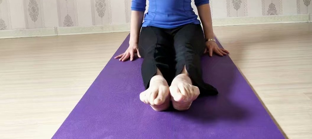 足内翻导致足弓疼,足内翻会导致什么腿型怎么改