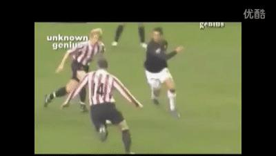 球王假装老人踢足球,内马尔假摔和c罗假摔哪个多