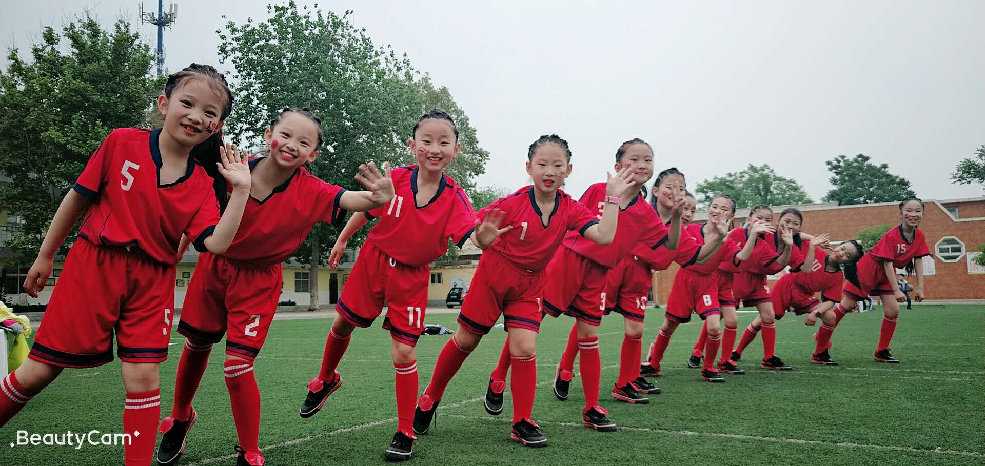 灏忓缁忓吀璇佃娲诲姩鍦嗘弧钀藉箷,灏忓瀹岀編鏀跺畼鍥炲繂鎴愰暱鍘嗙▼