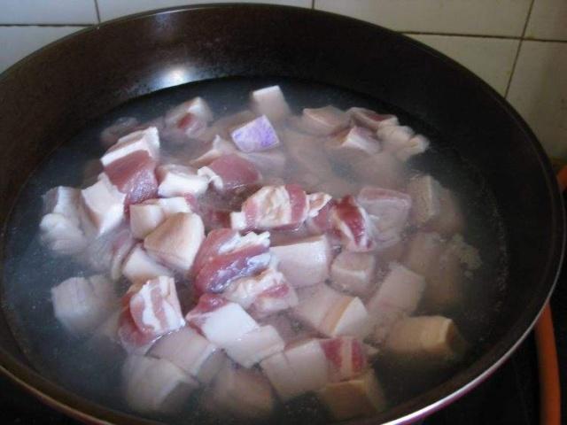 炖肉汤想要鲜美要避开这三种调料,炖肉的老汤处理方法