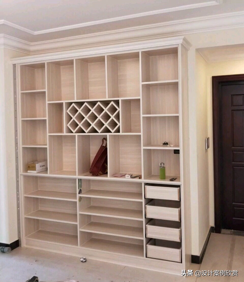 现代简约餐厅客厅隔断酒柜1.2米,餐厅酒柜设计实景图