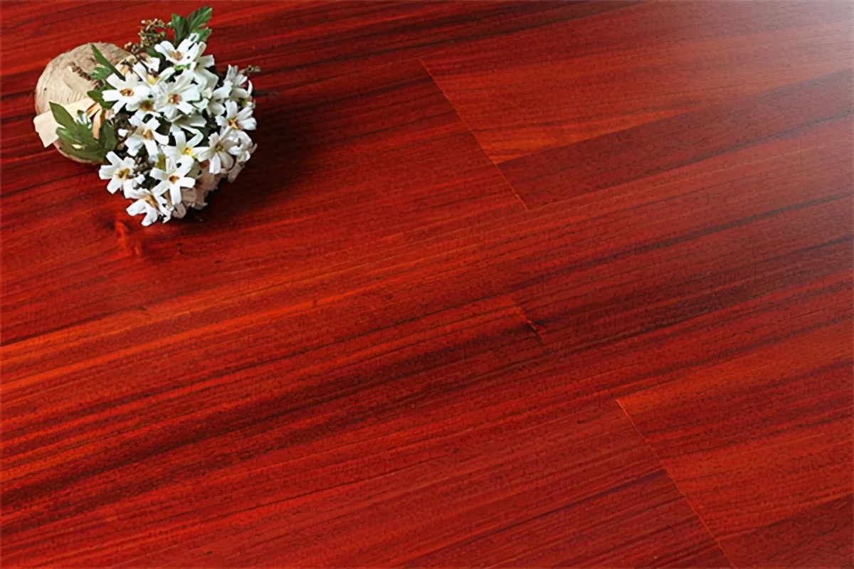 红檀木地板适合什么风格,红檀木实木地板多少钱一平方