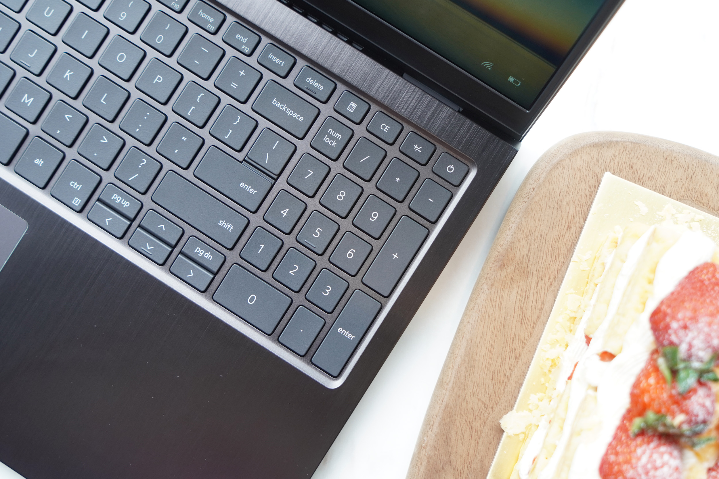 戴尔灵越5000fit14十代i5评测,戴尔灵越155510测评