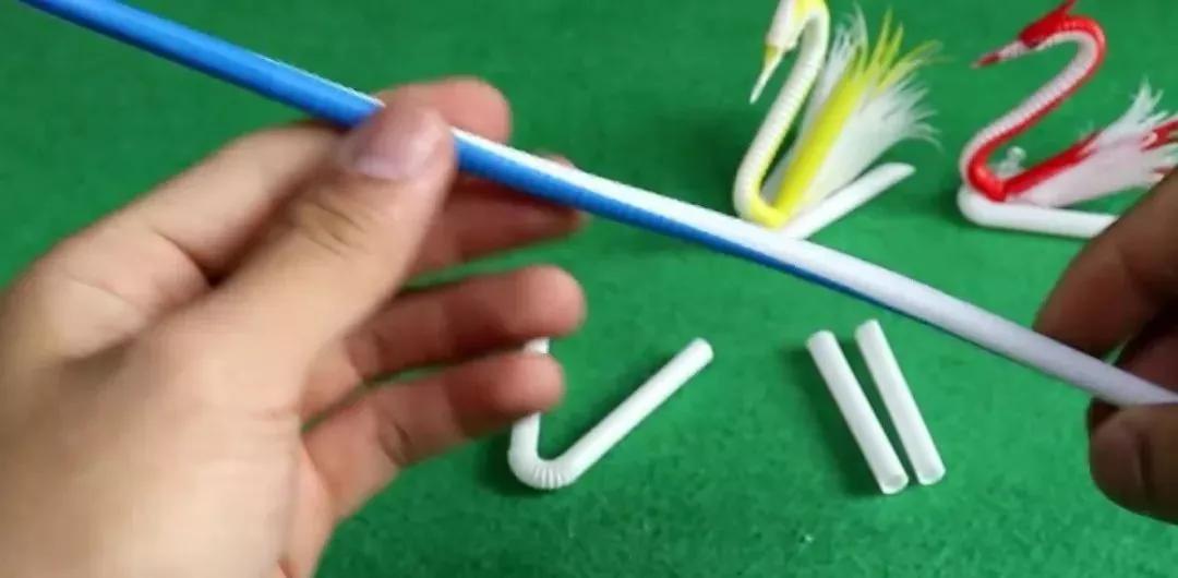 七彩的吸管剪一剪,DIY的蜗牛,天鹅,简直太像了(附教程)