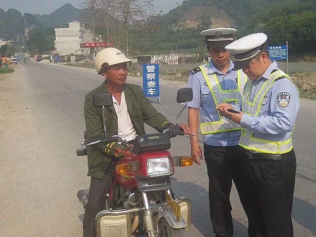 驾驶证遗失可以12123上异地补办吗,驾驶证丢了怎么补办照片