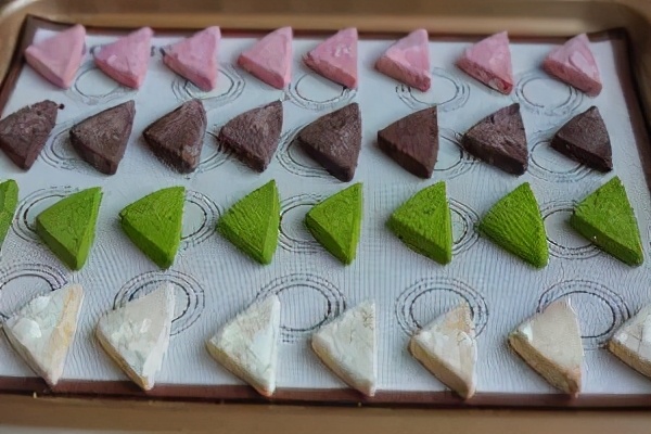 适合囤着过年的三角酥,日式雪绒三角酥的做法