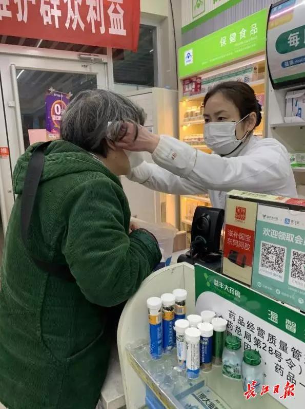 江岸普通市民的““守城者”一天