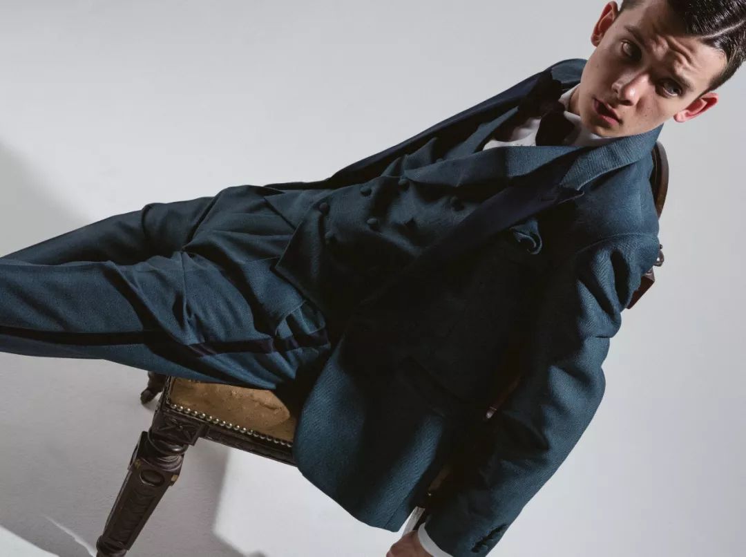 伦敦f4年龄,伦敦f4哈利波特