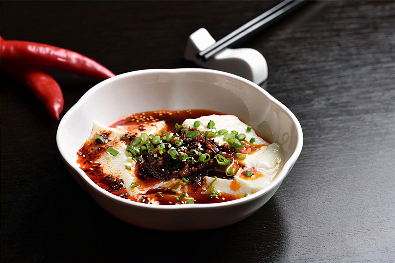 四川有什么特色的好吃的小吃,正宗的四川小吃什么最火爆又好吃