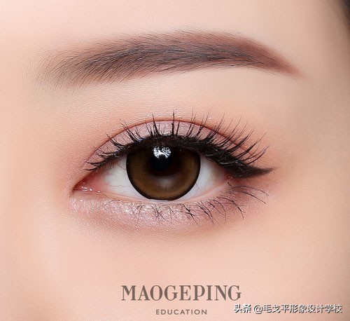 简约又特别的日常眼妆,干净又有层次感的眼妆