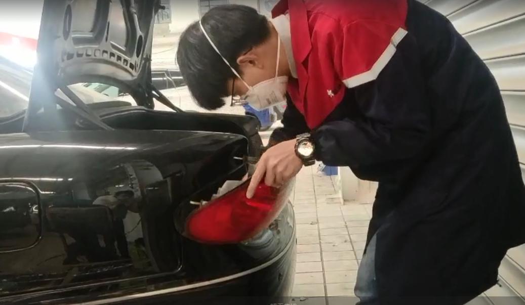 就这辆破君威，他们要花重金修复！还要弄成“阴阳脸”,2